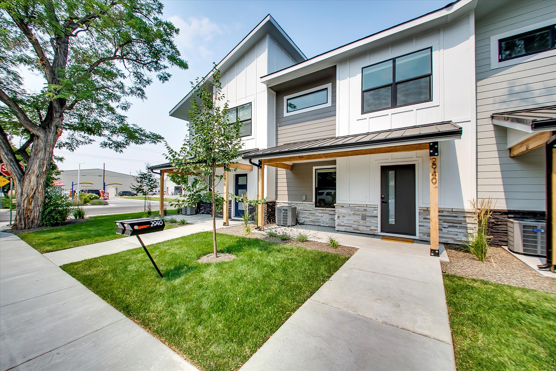 2940 Davis Street - 1