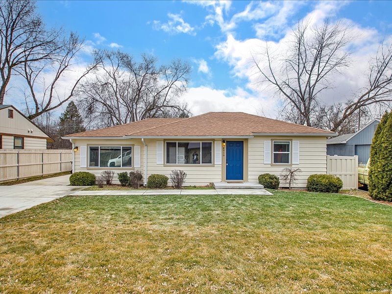 4919 Wylie Lane